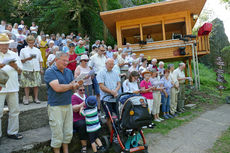 Festgottesdienst zum 1.000 Todestag des Heiligen Heimerads auf dem Hasunger Berg (Foto: Karl-Franz Thiede) Festgottesdienst zum 1.000 Todestag des Heiligen Heimerads auf dem Hasunger Berg (Foto: Karl-Franz Thiede)